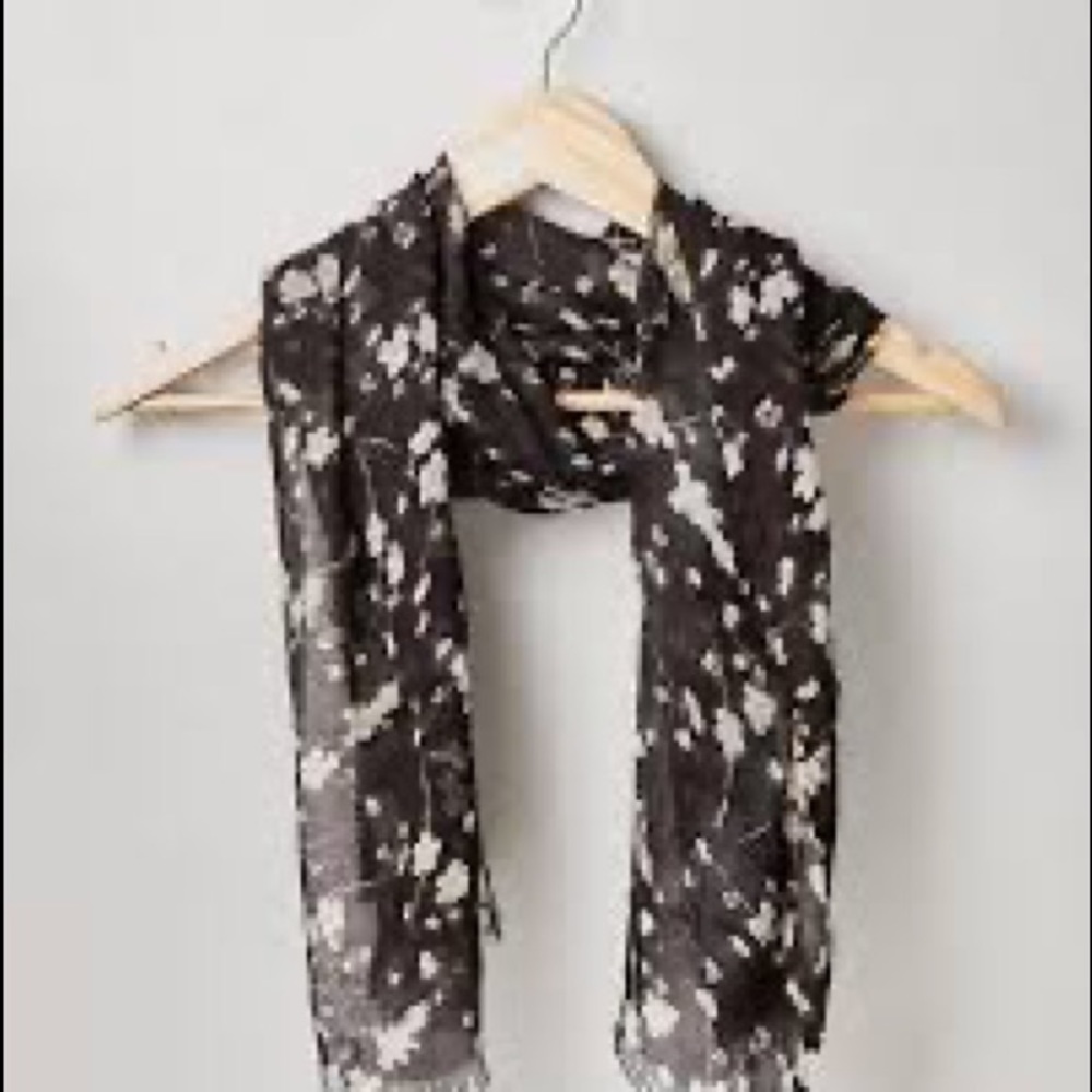 ONAM FLEUR SCARF